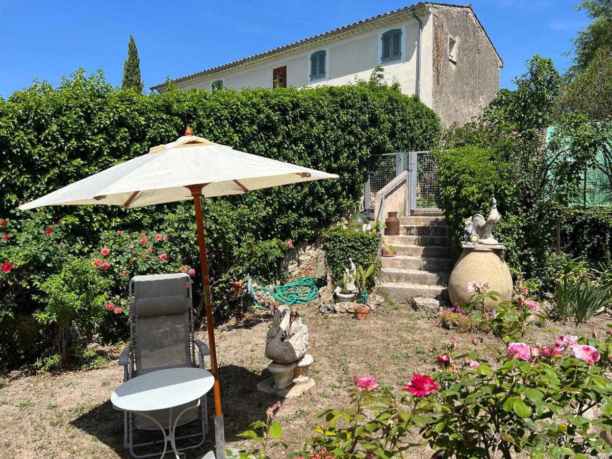 Villa Lumineuse Et Spacieuse Lorgues Esterno foto